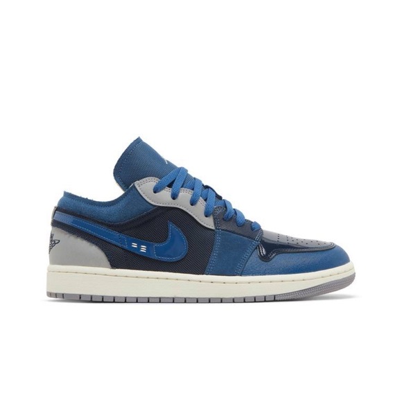 2022Air Jordan 1 Low SE Craft 'InsideOut - Obsidian'.Only wore twice.